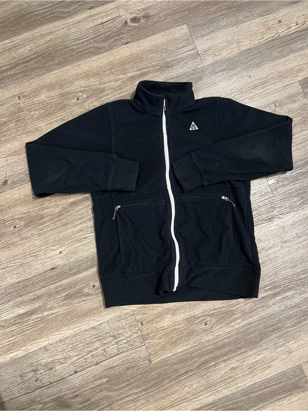 Nike ACG Jacket Womens Medium Black Fleece Full Zip Hiking Outdoors Logo